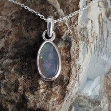 Load image into Gallery viewer, LIGHTNING RIDGE OPAL
