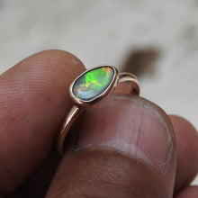 Load image into Gallery viewer, LIGHTNING RIDGE OPAL