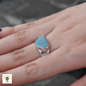 AUSTRALIAN OPAL RING