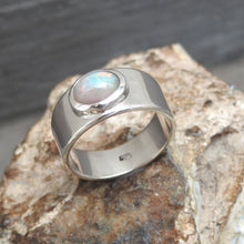 Load image into Gallery viewer, LIGHTNING RIDGE OPAL RING