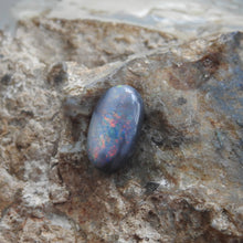 Load image into Gallery viewer, LIGHTNING RIDGE OPAL