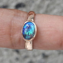 Load image into Gallery viewer, Lightning Ridge Opal