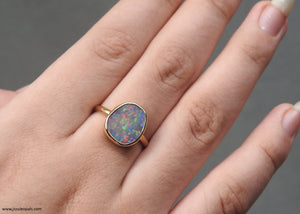 AUSTRALIAN OPAL RING