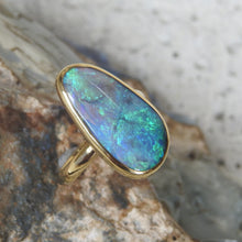 Load image into Gallery viewer, LIGHTNING RIDGE OPAL