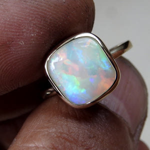 WHITE OPAL RING