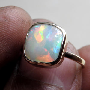 WHITE OPAL RING