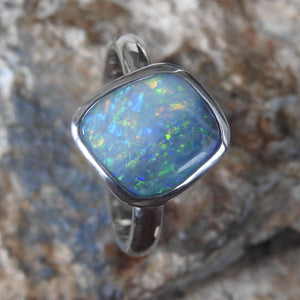 AUSTRALIAN OPAL RING