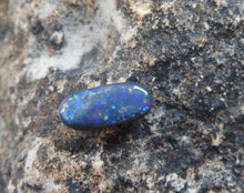Load image into Gallery viewer, Lightning Ridge Black Opal