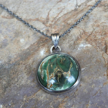 Load image into Gallery viewer, australian variscite pendant