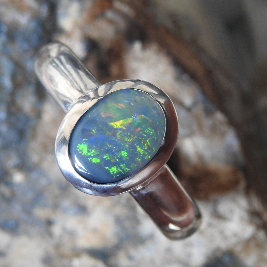 LIGHTNING RIDGE OPAL RING