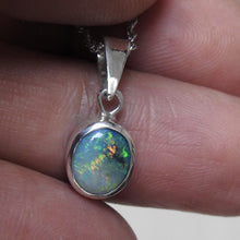 Load image into Gallery viewer, LIGHTNING RIDGE OPAL PENDANT