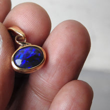 Load image into Gallery viewer, opal pendant