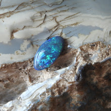 Load image into Gallery viewer, AUSTRALIAN OPAL
