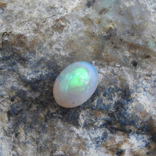 Load image into Gallery viewer, Lightning Ridge Opal