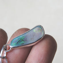 Load image into Gallery viewer, LIGHTNING RIDGE OPAL PENDANT