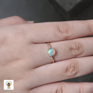 AUSTRALIAN OPAL RING
