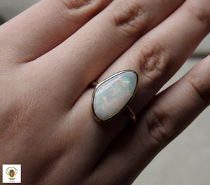 WHITE OPAL RING