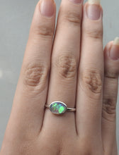 Load image into Gallery viewer, LIGHTNING RIDGE OPAL