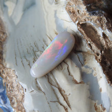 Load image into Gallery viewer, LIGHTNING RIDGE OPAL
