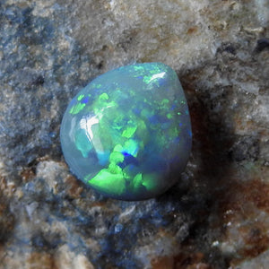 BLACK OPAL