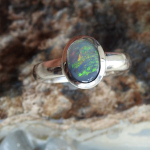 LIGHTNING RIDGE OPAL RING