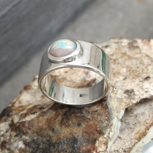 LIGHTNING RIDGE OPAL RING