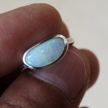 Load image into Gallery viewer, MINTABIE OPAL RING
