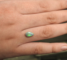 Load image into Gallery viewer, LIGHTNING RIDGE OPAL