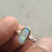 Load image into Gallery viewer, LIGHTNING RIDGE OPAL RING