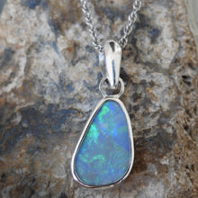 Load image into Gallery viewer, LIGHTNING RIDGE OPAL