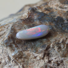 Load image into Gallery viewer, LIGHTNING RIDGE OPAL