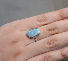 Load image into Gallery viewer, AUSTRALIAN OPAL RING