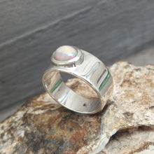 Load image into Gallery viewer, LIGHTNING RIDGE OPAL RING