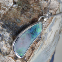 Load image into Gallery viewer, LIGHTNING RIDGE OPAL PENDANT