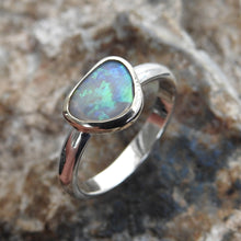 Load image into Gallery viewer, LIGHTNING RIDGE OPAL RING