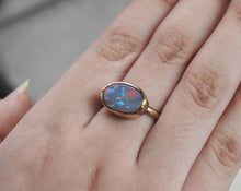 Load image into Gallery viewer, LIGHTNING RIDGE OPAL