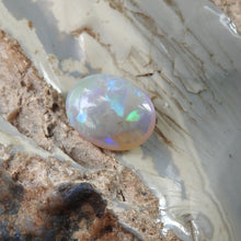 Load image into Gallery viewer, Lightning Ridge Opal