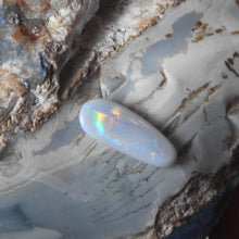 Load image into Gallery viewer, LIGHTNING RIDGE OPAL