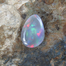 Load image into Gallery viewer, LIGHTNING RIDGE OPAL