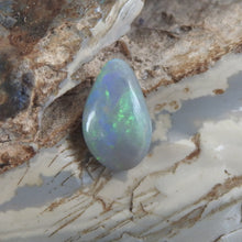 Load image into Gallery viewer, LIGHTNING RIDGE OPAL