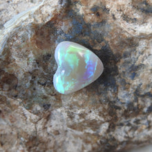 Load image into Gallery viewer, LIGHTNING RIDGE OPAL