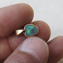 Load image into Gallery viewer, BLACK OPAL PENDANT