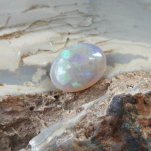 Load image into Gallery viewer, Lightning Ridge Opal