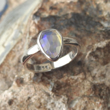 Load image into Gallery viewer, AUSTRALIAN CRYSTAL OPAL RING