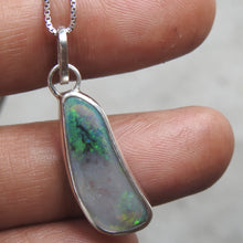 Load image into Gallery viewer, LIGHTNING RIDGE OPAL PENDANT