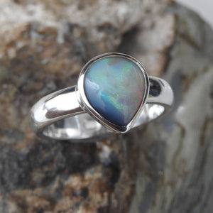AUSTRALIAN OPAL RING