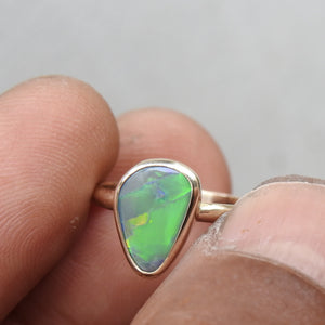 LIGHTNING RIDGE OPAL RING