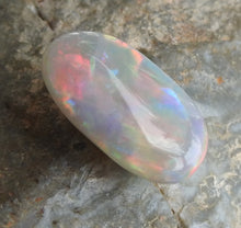 Load image into Gallery viewer, Lightning Ridge Opal